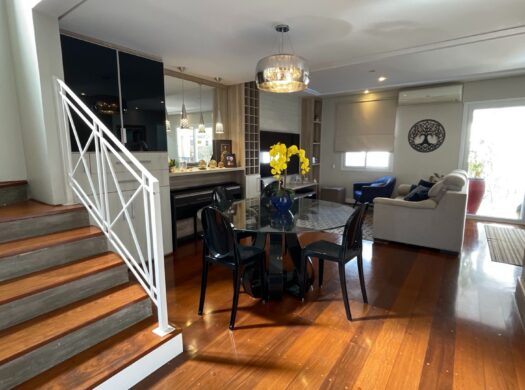 Lindo sobrado à venda no Parque Imperador, Campinas, com fácil acesso a Rod. Dom Pedro, Supermercado