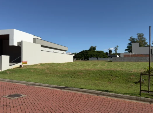 Uma oportunidade única de materializar o seu sonho de casa própria no renomado Reserva Santa Izabel,