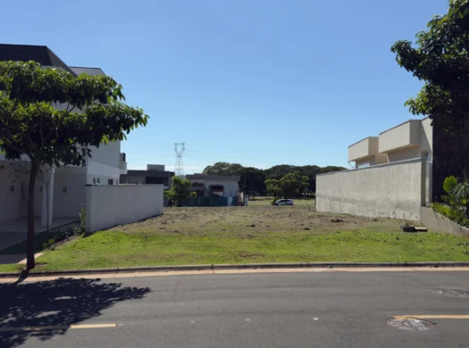 Imagine construir a casa dos seus sonhos em um dos condomínios mais desejados de Jaguariúna. Este te