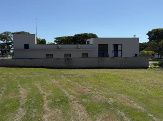 Descubra a oportunidade perfeita para construir a casa dos seus sonhos no Reserva Santa Izabel, um d