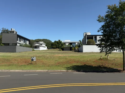 Terreno plano no Reserva Santa Izabel